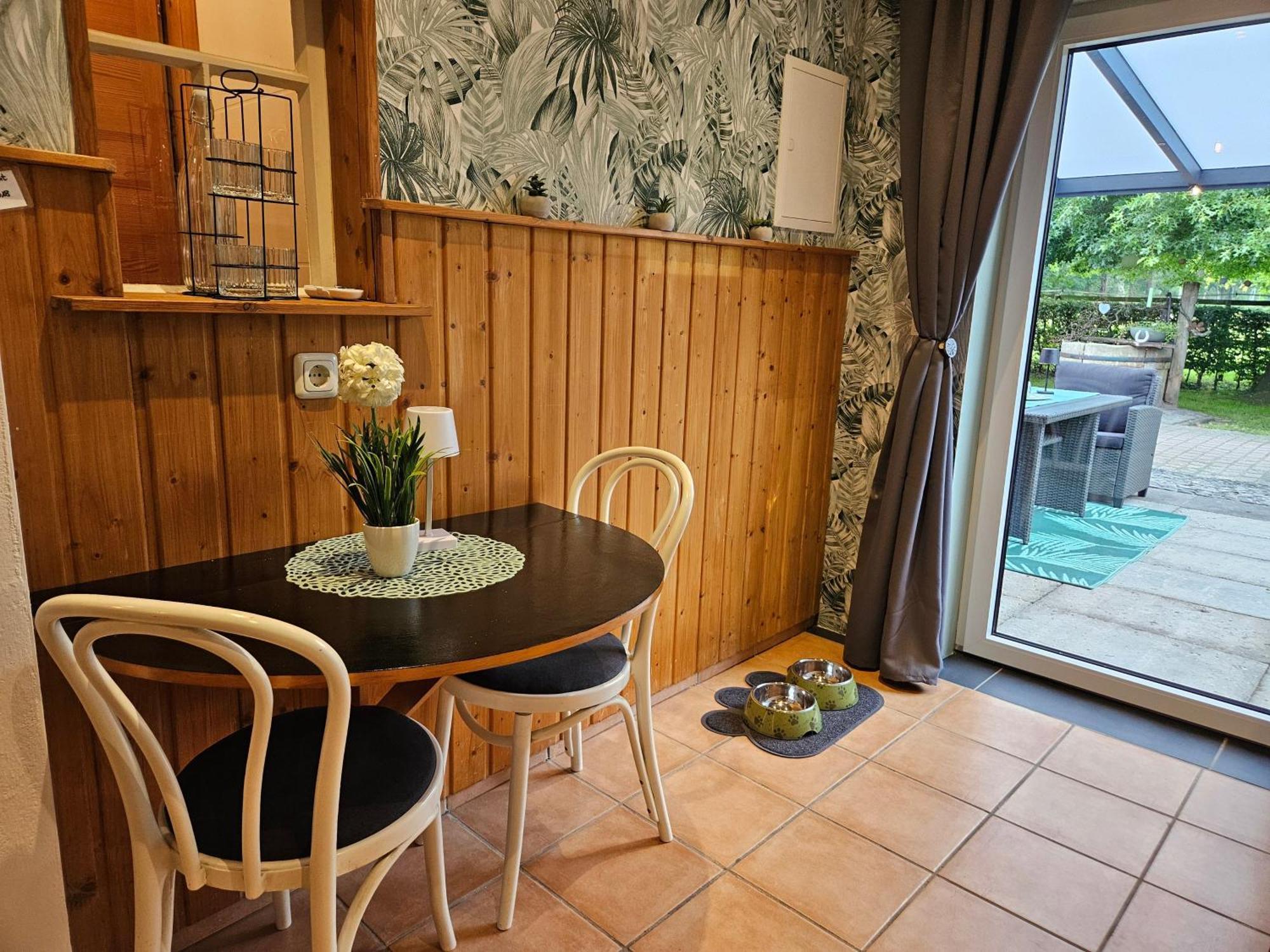 Kleines Ferienhaus Luettje Backhuus 35516 Uplengen Exteriér fotografie
