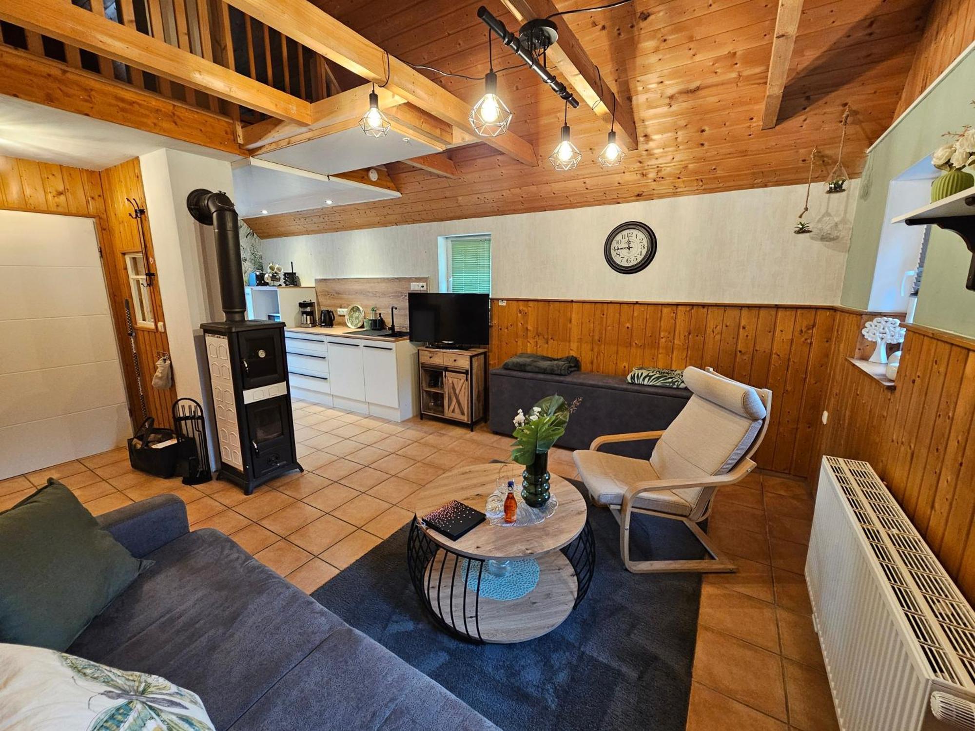Kleines Ferienhaus Luettje Backhuus 35516 Uplengen Exteriér fotografie