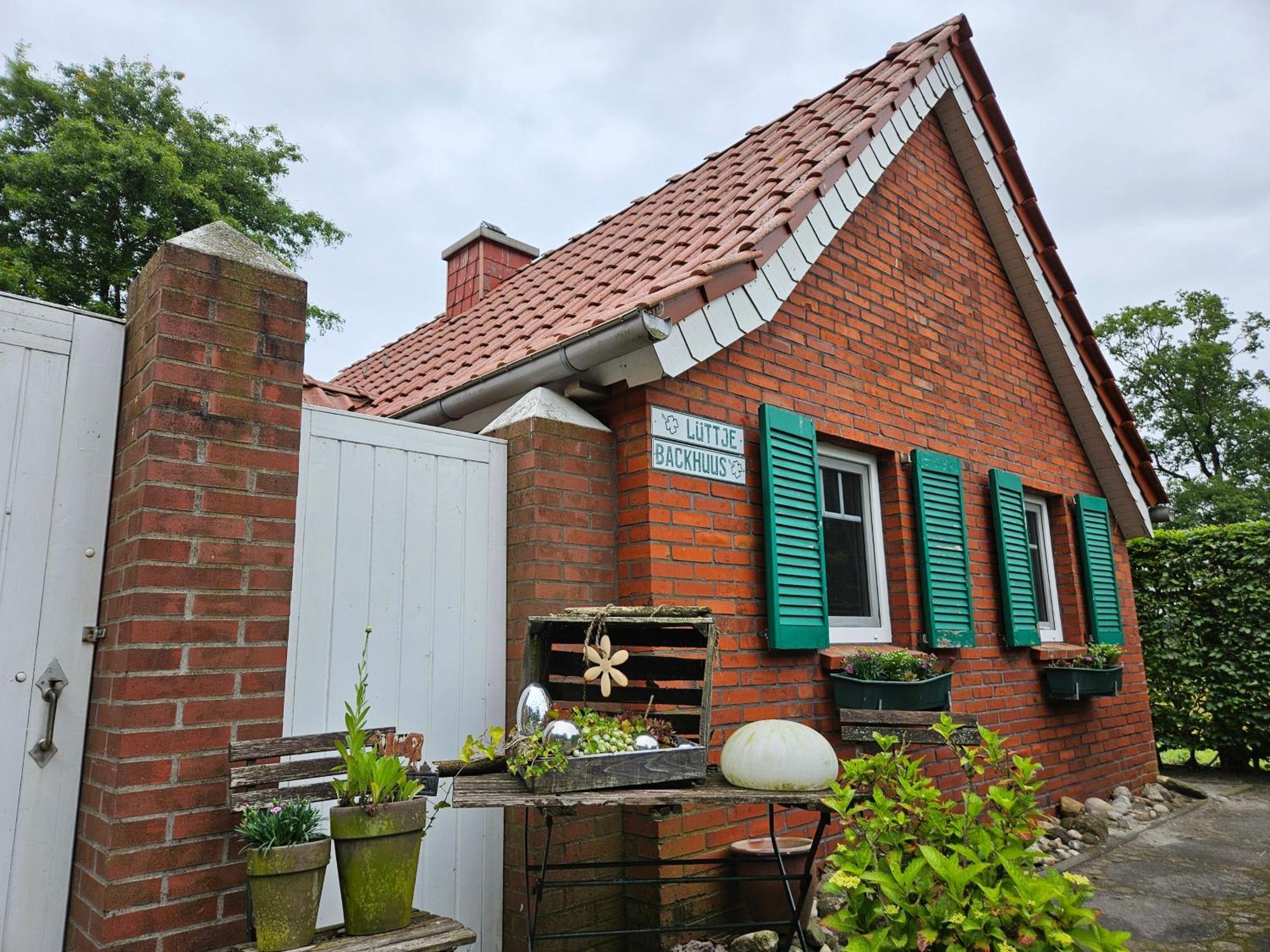 Kleines Ferienhaus Luettje Backhuus 35516 Uplengen Exteriér fotografie